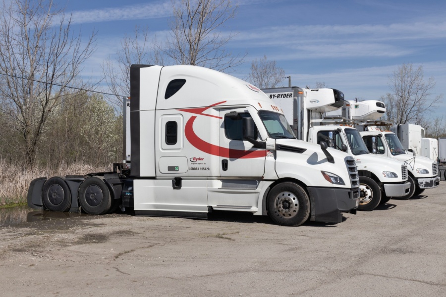 Ryder commercial rental trucks