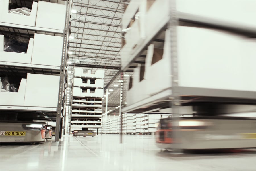 Rows of sorting shelves inside of a Ryder omnichannel fulfillment center