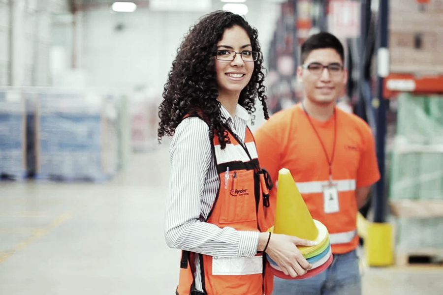 two employees at a warehouse distribution center