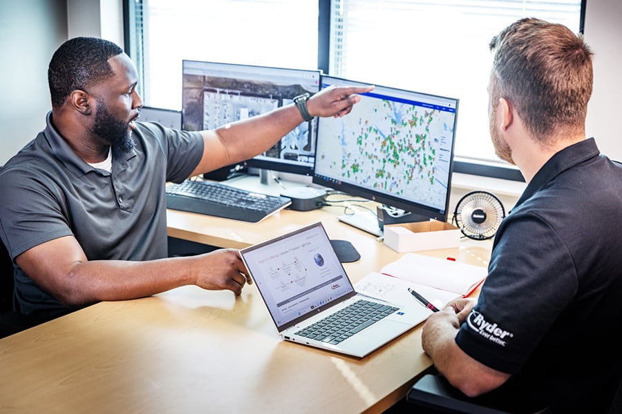 Ryder national rental employees going through their digital tools