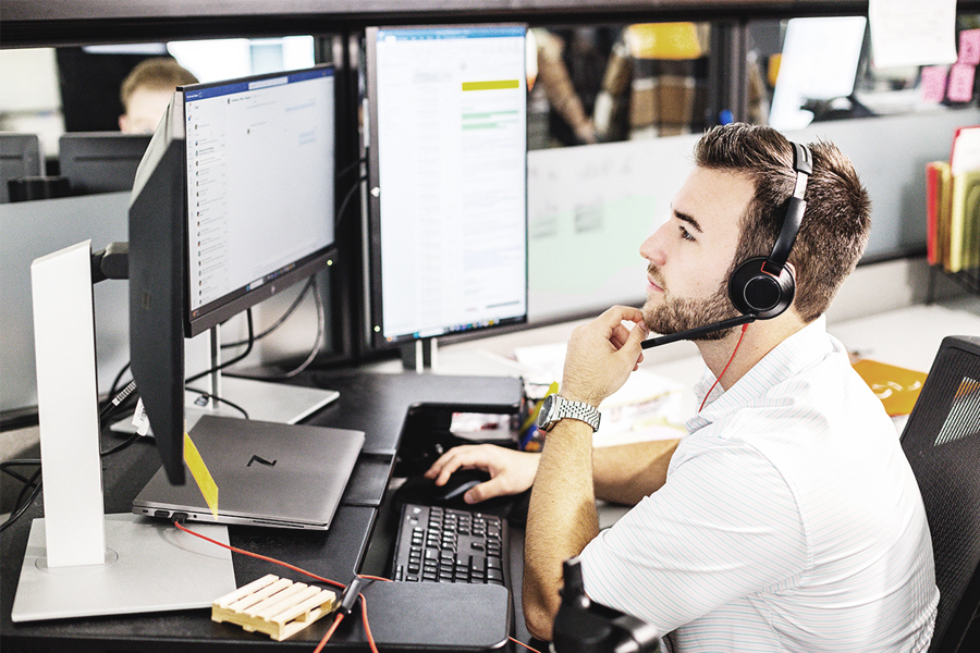 Ryder analyst monitoring video telematics