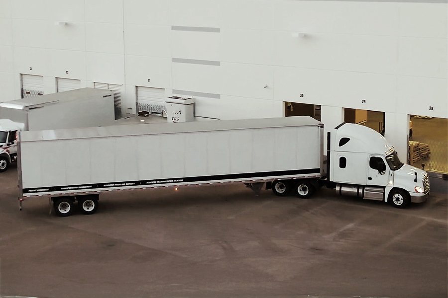 Video showcasing Ryder dry van trailers