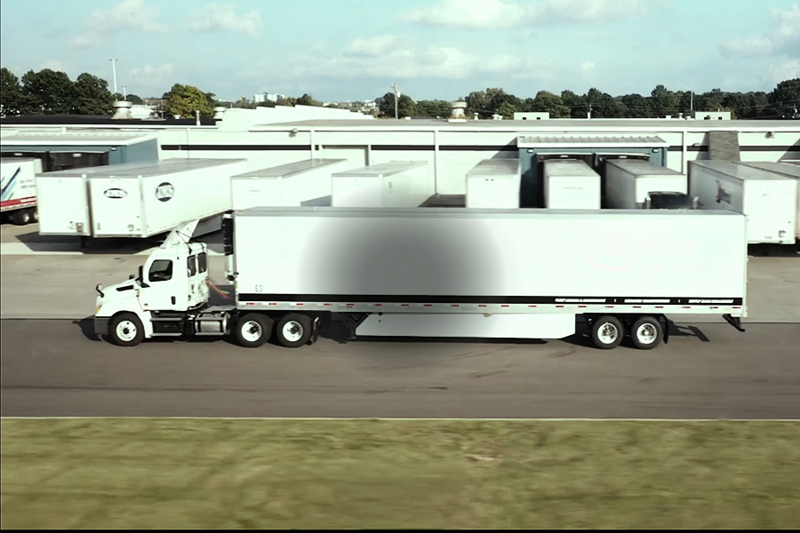 Video showcasing a Ryder tandem axle day cab tractor-trailer